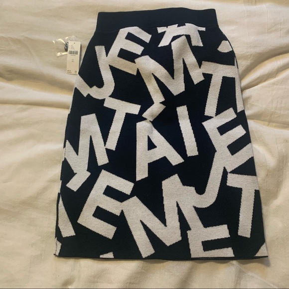 Maeve // Anthropologie knit skirt - Picture 5 of 10